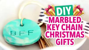DIY Marbled Key Chain Gifts