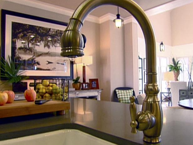 Kitchen Tour Video | HGTV
