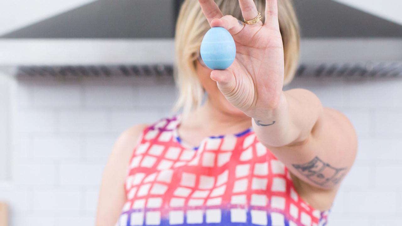 Naturally Dye Eggs Using Tea for Easter