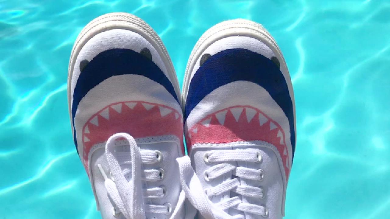 6 Ways to Customize a Pair of White Sneakers