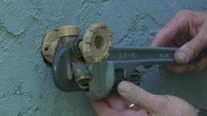 How to Replace a Leaky Spigot