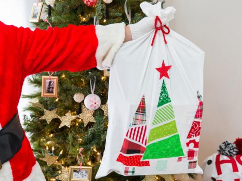 3 DIY Santa Sacks for Kids Christmas Presents