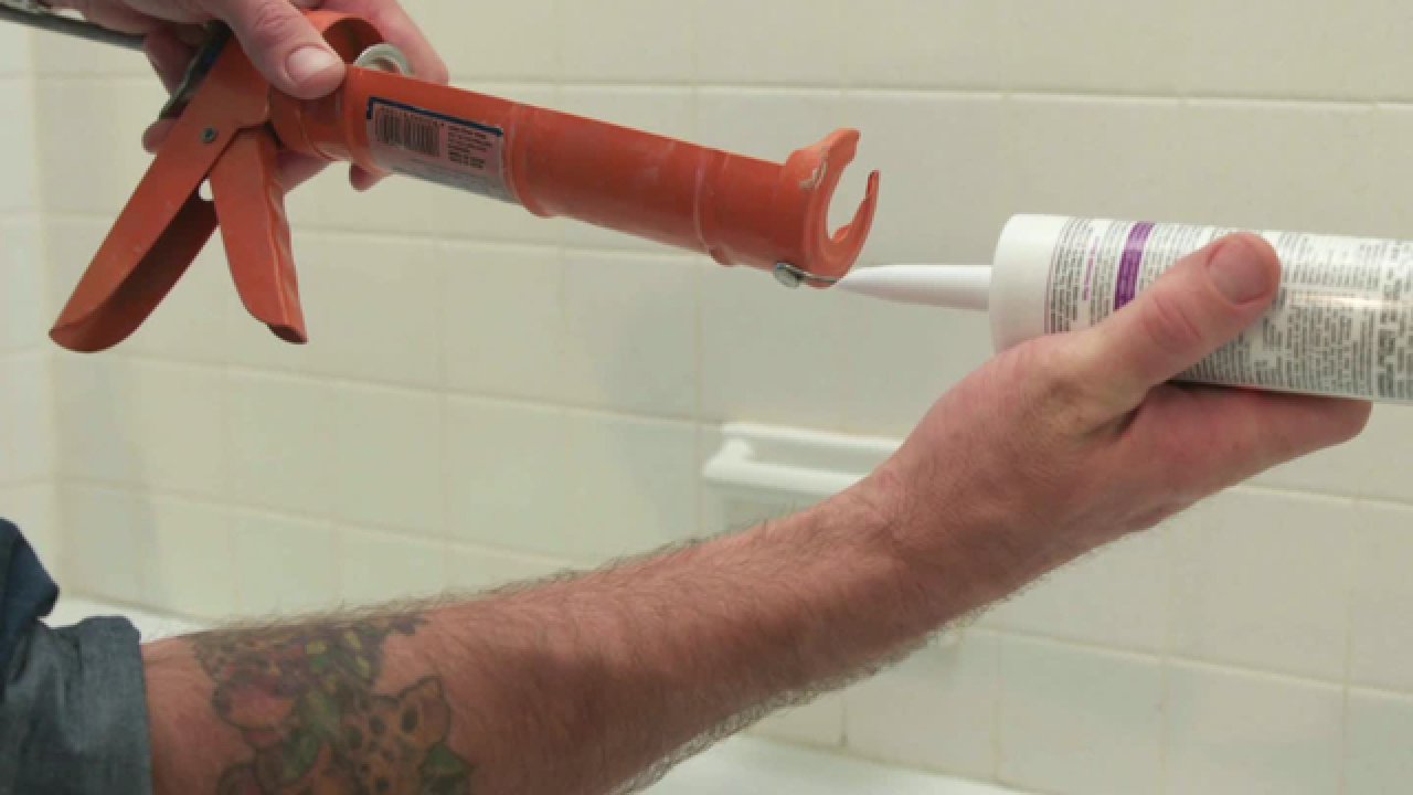 How to Caulk a Shower