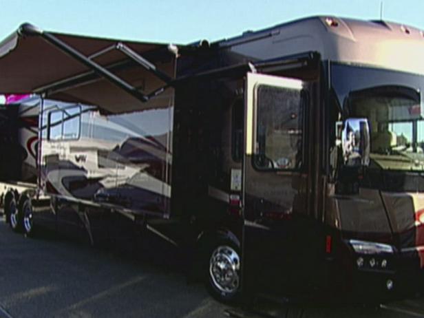 2010 Class A Models Video | HGTV