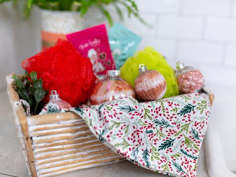 3 Bulk Gifts You Can Make in a Clear Ornament
