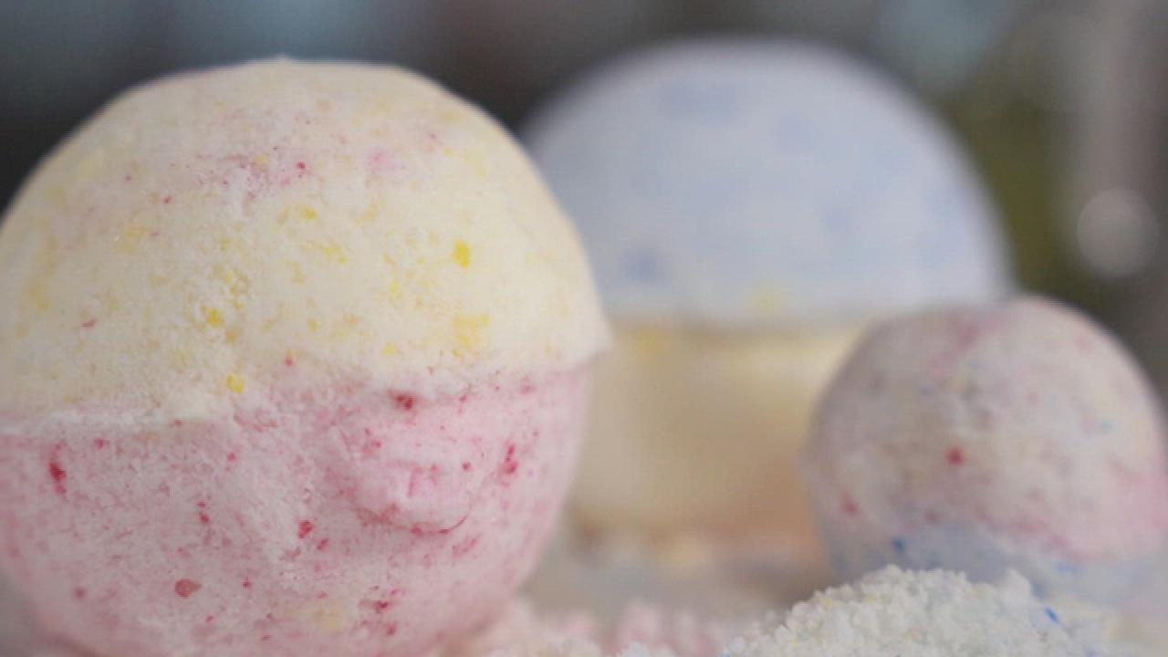 A Non-Crafter Tries to Make Bath Bombs