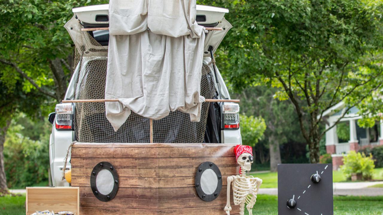 Trunk-or-Treat Pirate Ship