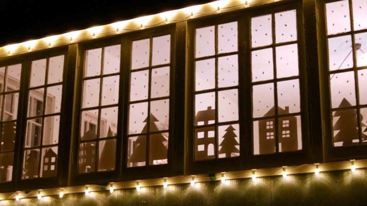 Holiday Window Decor