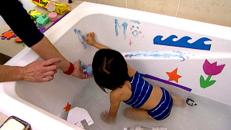 How to Choose a Bathtub | HGTV