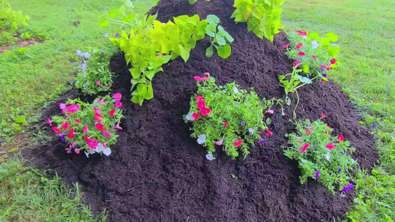 Hugelkultur Raised Bed